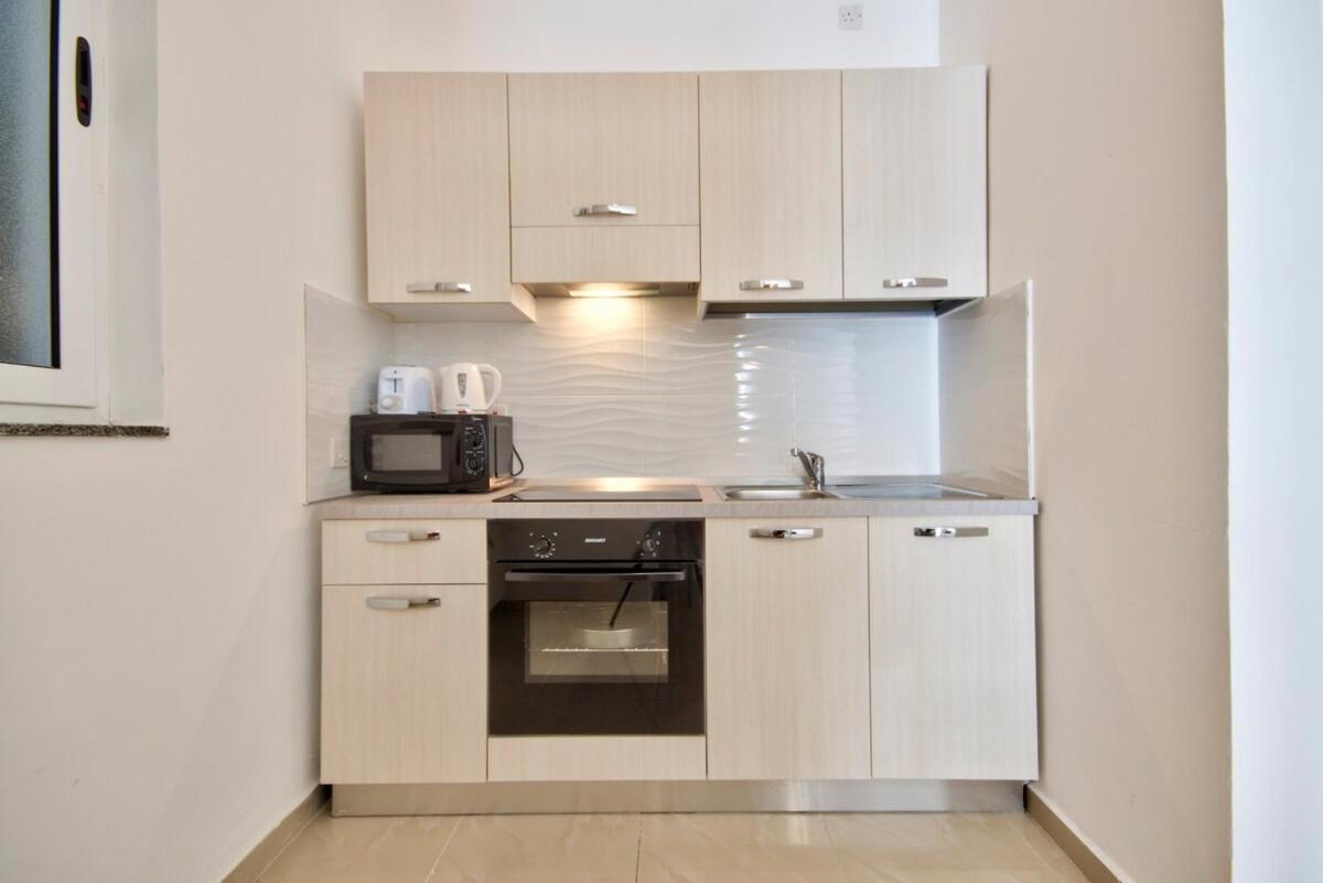 Urbanstays - Gzira 1 Bedroom Apartments By Shortletsmalta Kültér fotó